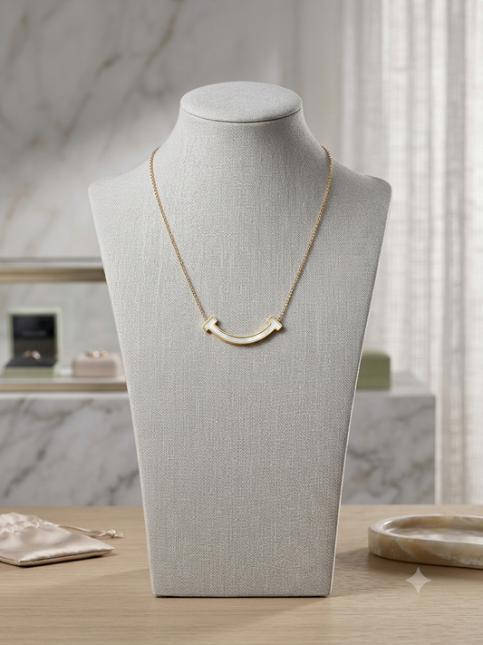 The Radiant Smile Pendant